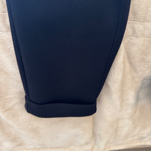 SPANX Airessentials Tapered Leg Black Pant - Picture 3 of 3